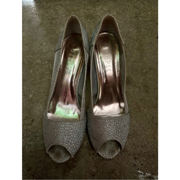 Silver Shoes - Picture 2 of 3